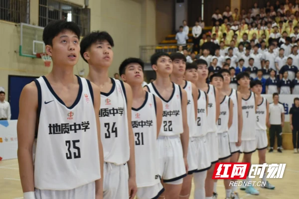 中学生如何利用假期提升篮球技术_1